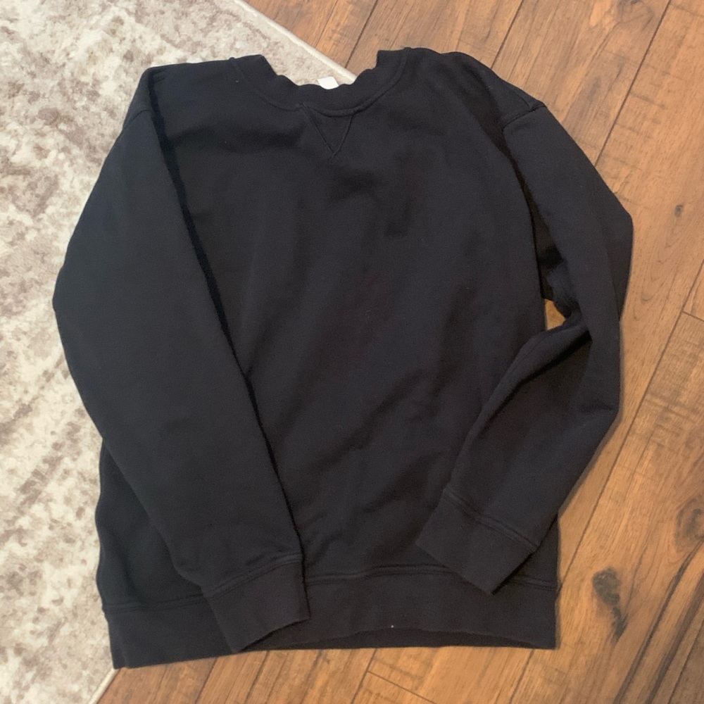 Black Lululemon crew neck
